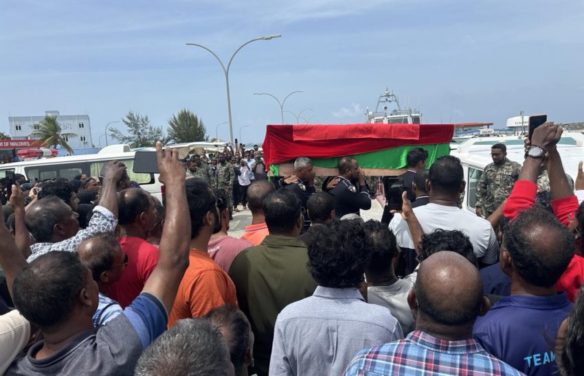 މިޔަރުގެ ހަމަލާއިން ނިޔާވި ސިފައިންގެ މީހާ އުނގޫފާރަށް ގެންގޮސްފި