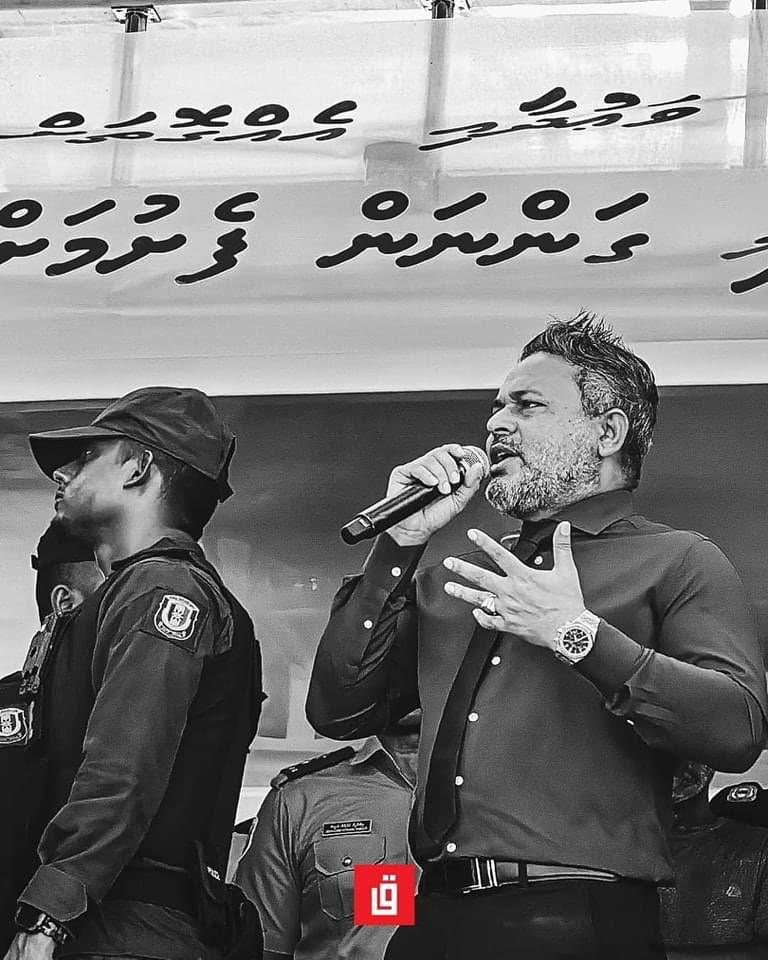 ޝިޔާމްގެ ކިބައިން ކޮންމެ ފަހަރަކުވެސް ފެނިގެންދަނީ ޒިންމާއިން ރެކިވަޑައިނުގަންނަވާނެކަން