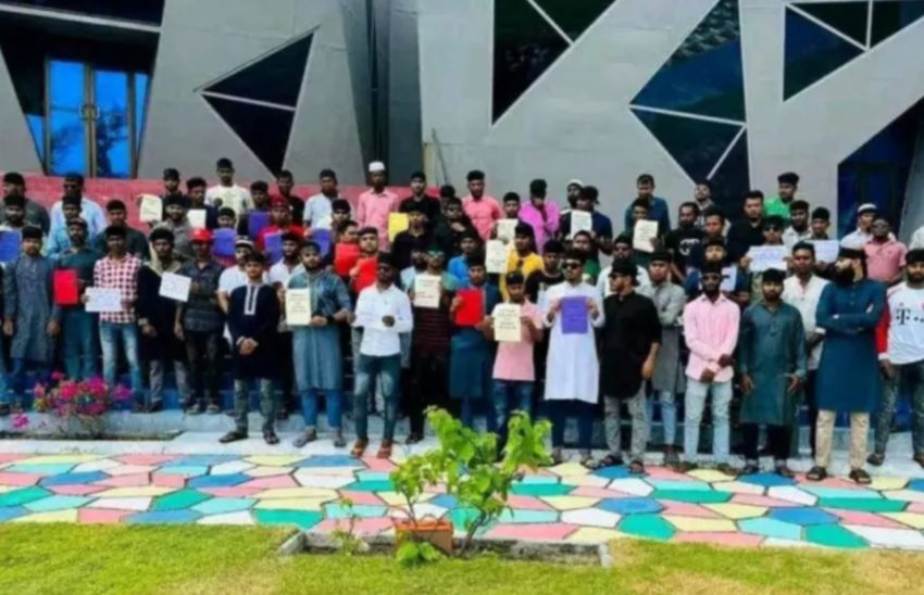 ރާއްޖޭގައި މުޒާހަރާކުރި ބަންގްލަދޭޝް ބަޔަކު ޑިޕޯޓްކުރާތީ، އެޗްއާރްސީއެމް އިން މައްސަލަ ބަލަނީ