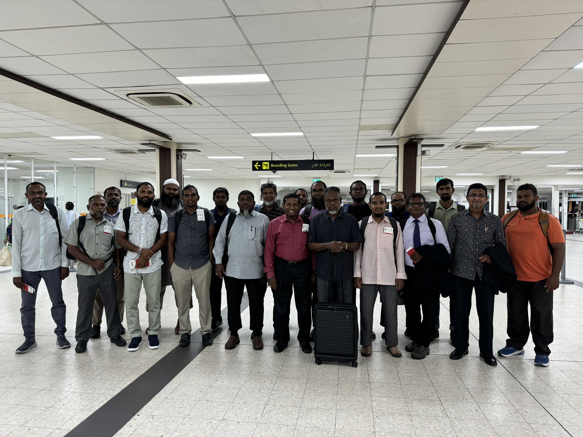 20 އިމާމުން ތަމްރީނަކަށް ބުރޫނާއީ އަށް ފުރައިފި