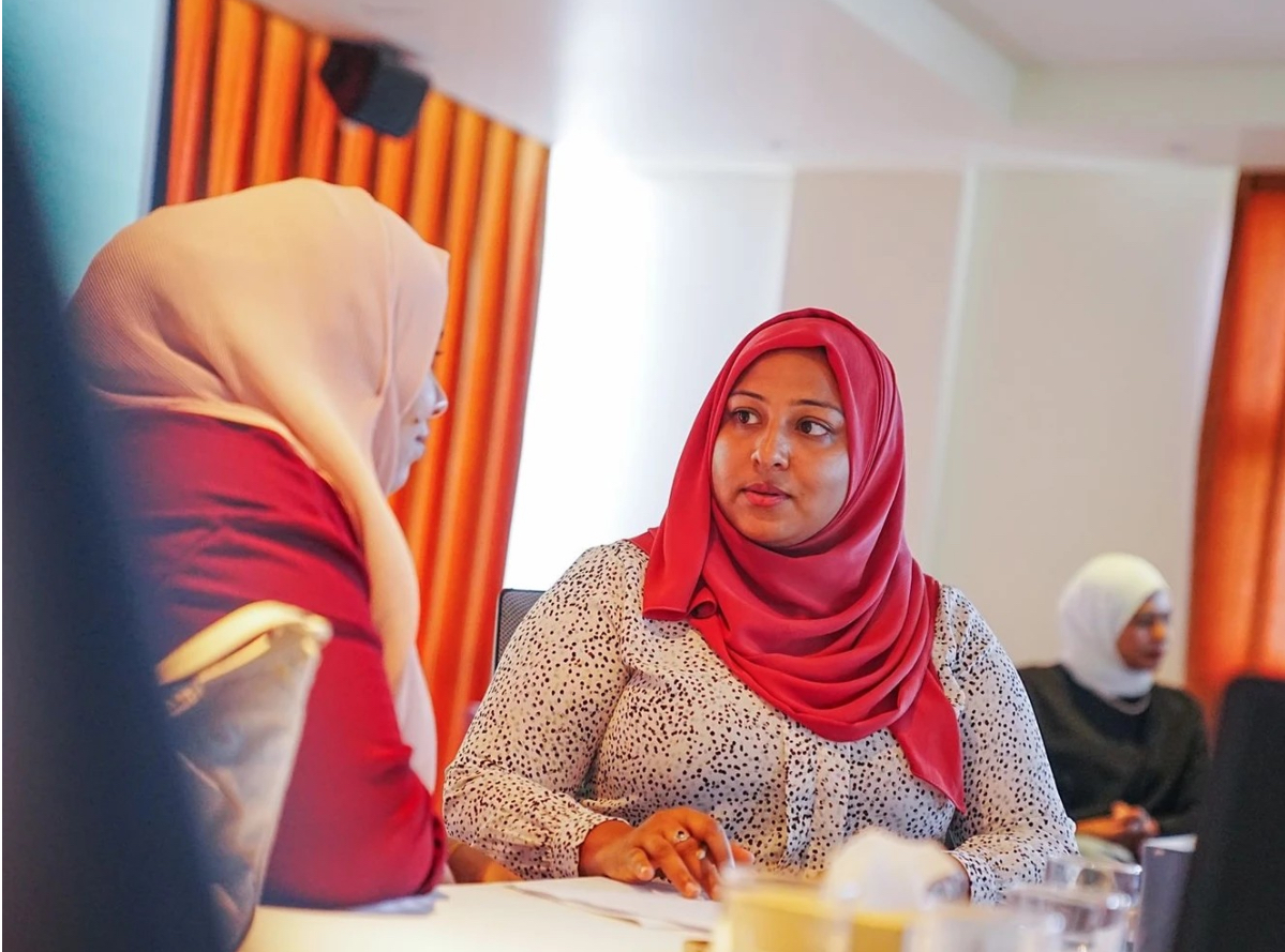 ސައިން ލެންގުއޭޖް ކޯހެއް އަންނަ މަހު ފަށަނީ