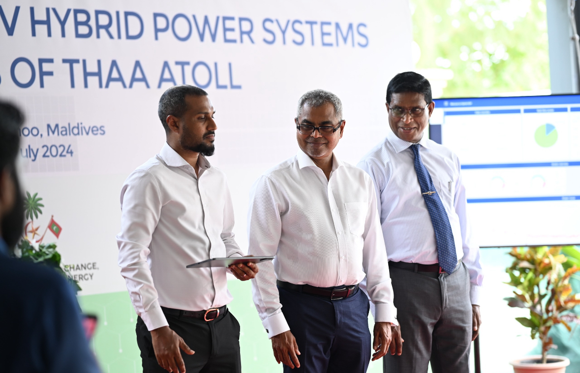 ތ. އަތޮޅުގެ 12 ރަށެއްގައި ސޯލާ ޕީވީ ސިސްޓަމްތައް އިފްތިތާހުކޮށްފި