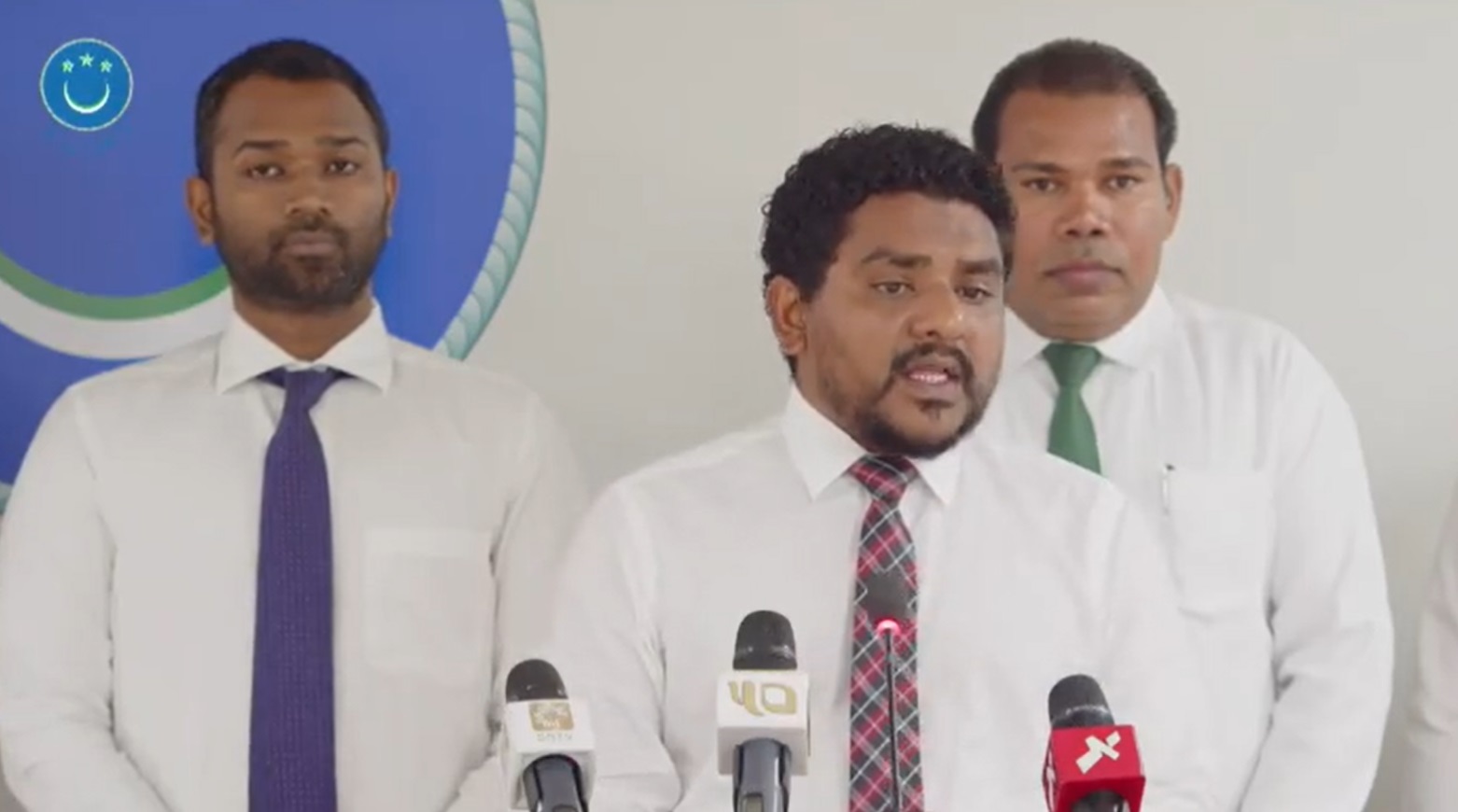 މިހާރު މަޖިލިސް ހިނގަނީ ރައީސް ޑރ.މުއިއްޒުގެ އޯޑަރަށް: މައުރޫފް