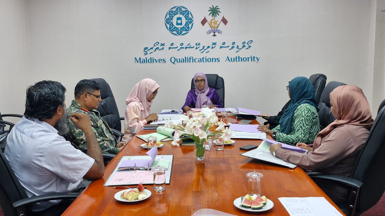 މަތީ ތައުލީމްދޭ ތަންތަނުން ހުއްދަ ނުނަގައި އޮންލައިނު ކޯސްތައް ނުހިންގުމަށް އެމްކިއުއޭއިން އިންޒާރުދީފި