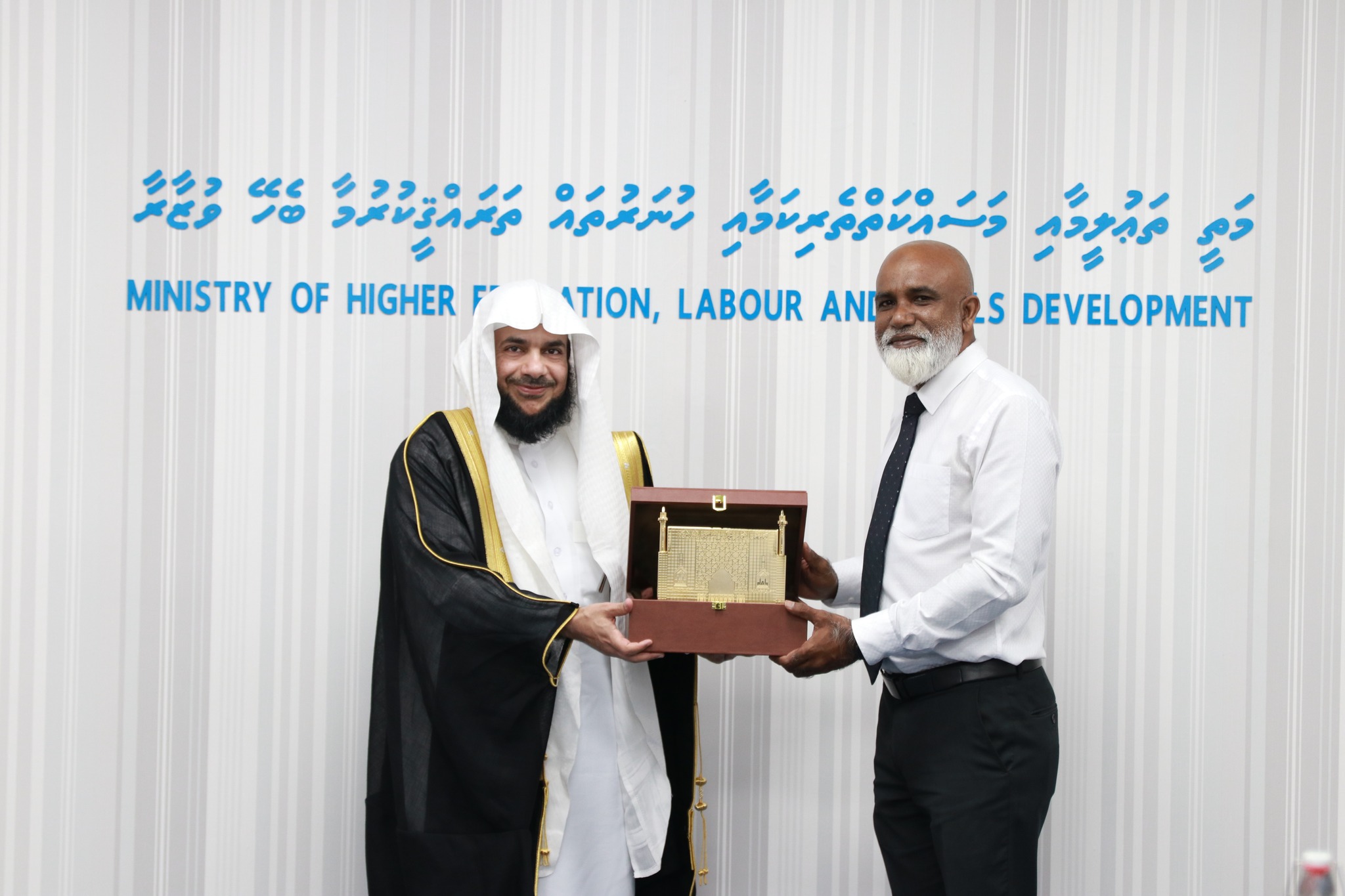 ރާއްޖޭގައި އަލަށް އަރަބި ކިޔަވައިދޭ އިިންސްޓިޓިއުޓެއް ގާއިމުކުރަނީ