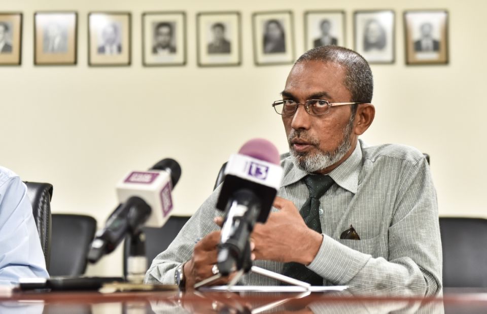 ޝަކީބުބެ ރިޓަޔާ ކުރައްވައި މިނިވަން ވެއްޓެއްގައި މަސައްކަތް ކުރައްވަން ފަައްޓަވައިފި