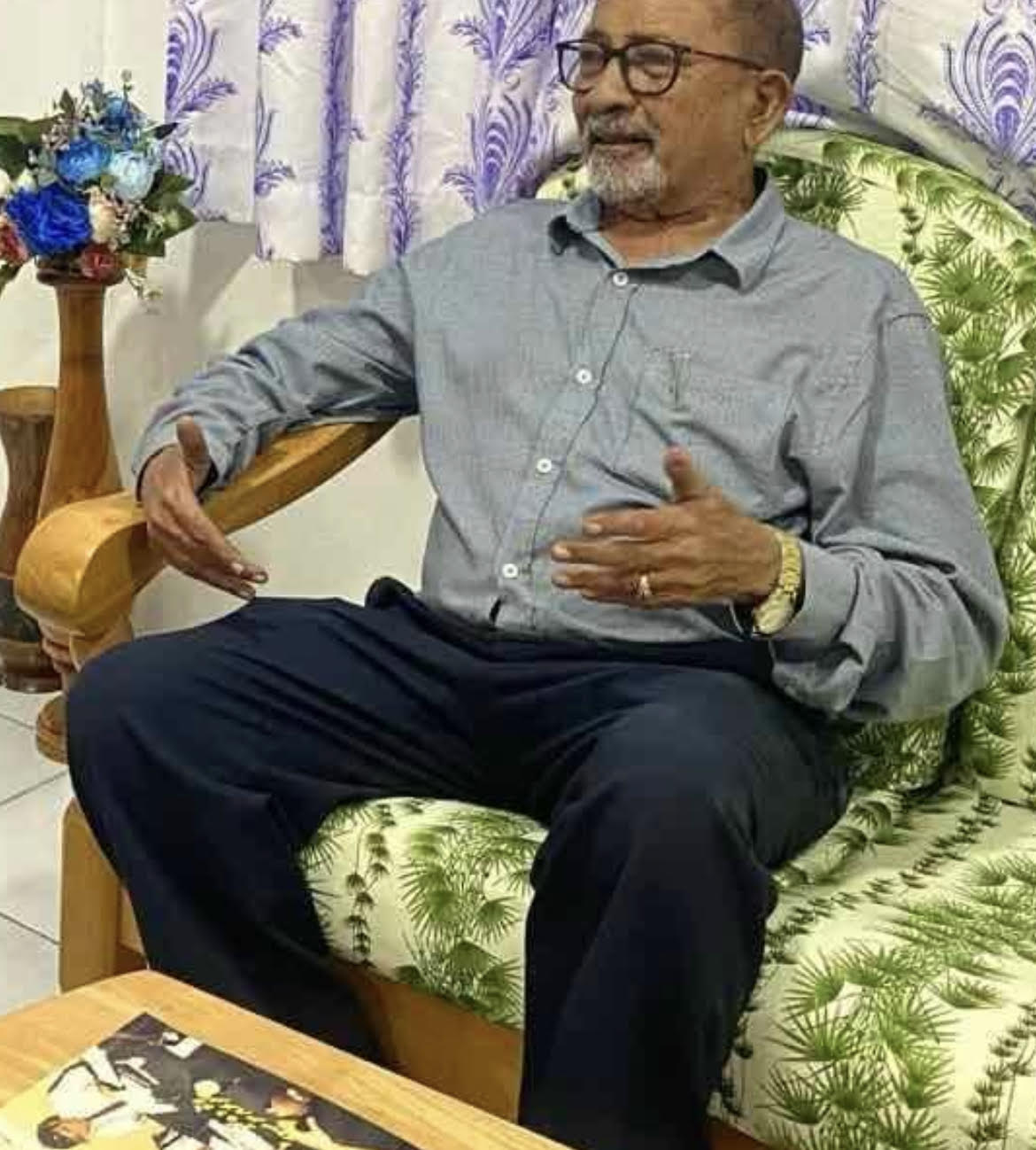 ދިވެހިރާއްޖޭގެ އަޑާ ގުޅިފައިވާ ކަންބޮޑުވުމެއް ބަދުރު ނަސީރުގެ ޕޭޖުން