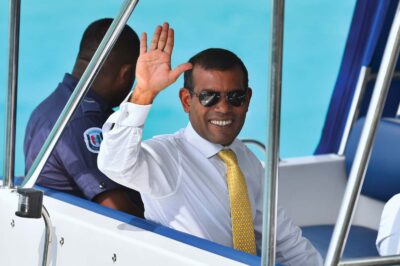 ނަޝީދު ވިދާޅުވީ ލޭނު އެޅުމުން ޓޫރިޒަމް ހަލާކުވާނެ ކަމަށް