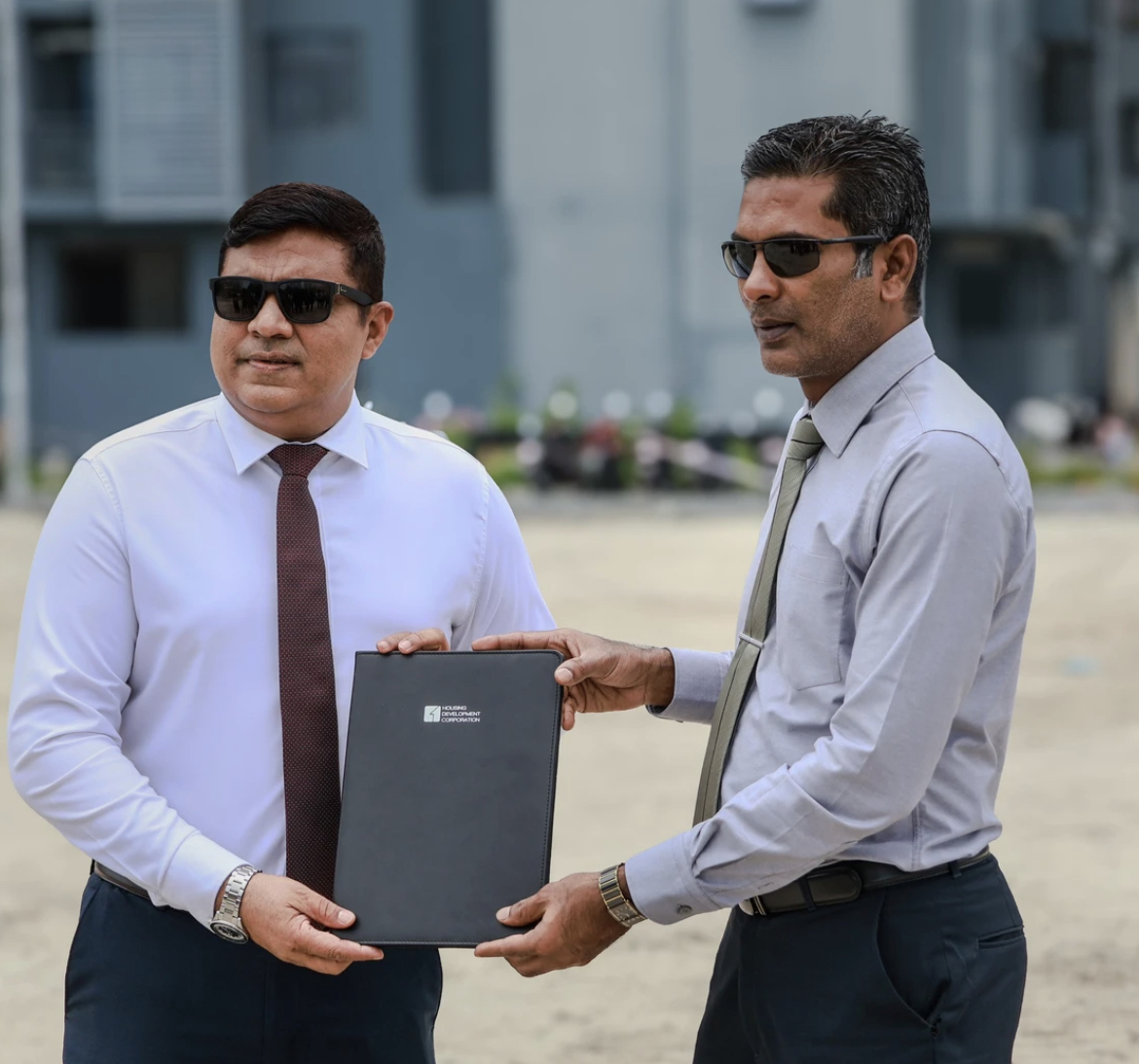 ހުޅުމާލެއިން ވަގުތީ ގޮތުން އުޅަނދު ޕާކުކުރުމަށް ހަމަޖެއްސި ބިމާއި މިނިސްޓްރީން ހަވާލުވެއްޖެ