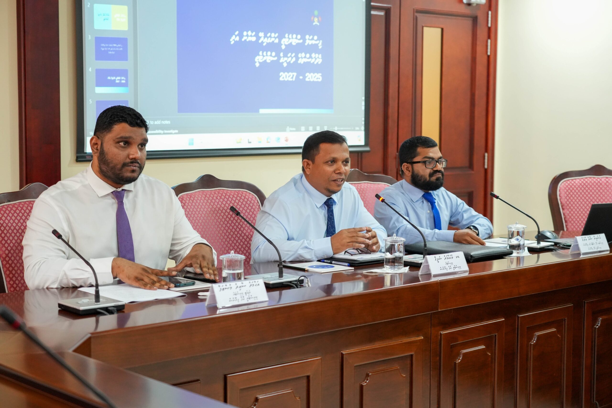 އާމްދަނީ އިތުރުކުރަން އެއާޕޯޓް ޓެކްސް އާއި ގްރީން ޓެކްސް ބޮޑުކުރަނީ