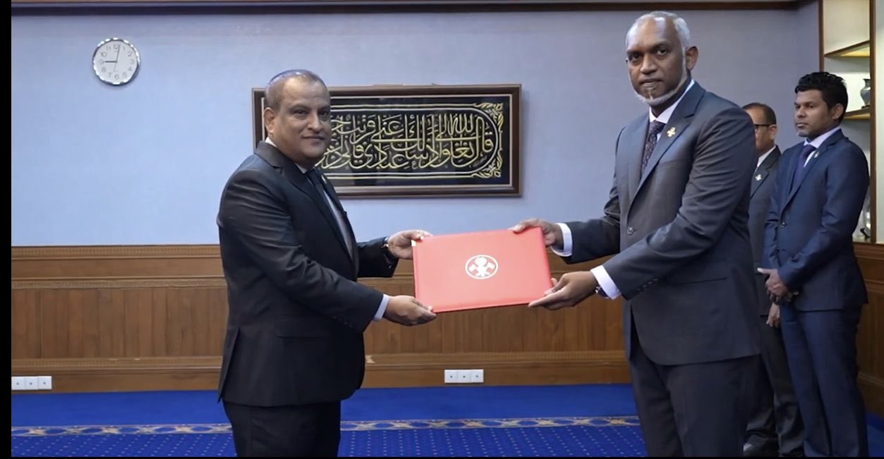 އެލްޖީއޭ ގެ ސީއީއޯ ގެ މަގާމަށް ކުރީގެ ފެނަކަ އެމްޑީ ނިމާލް އައްޔަނުކޮށްފި