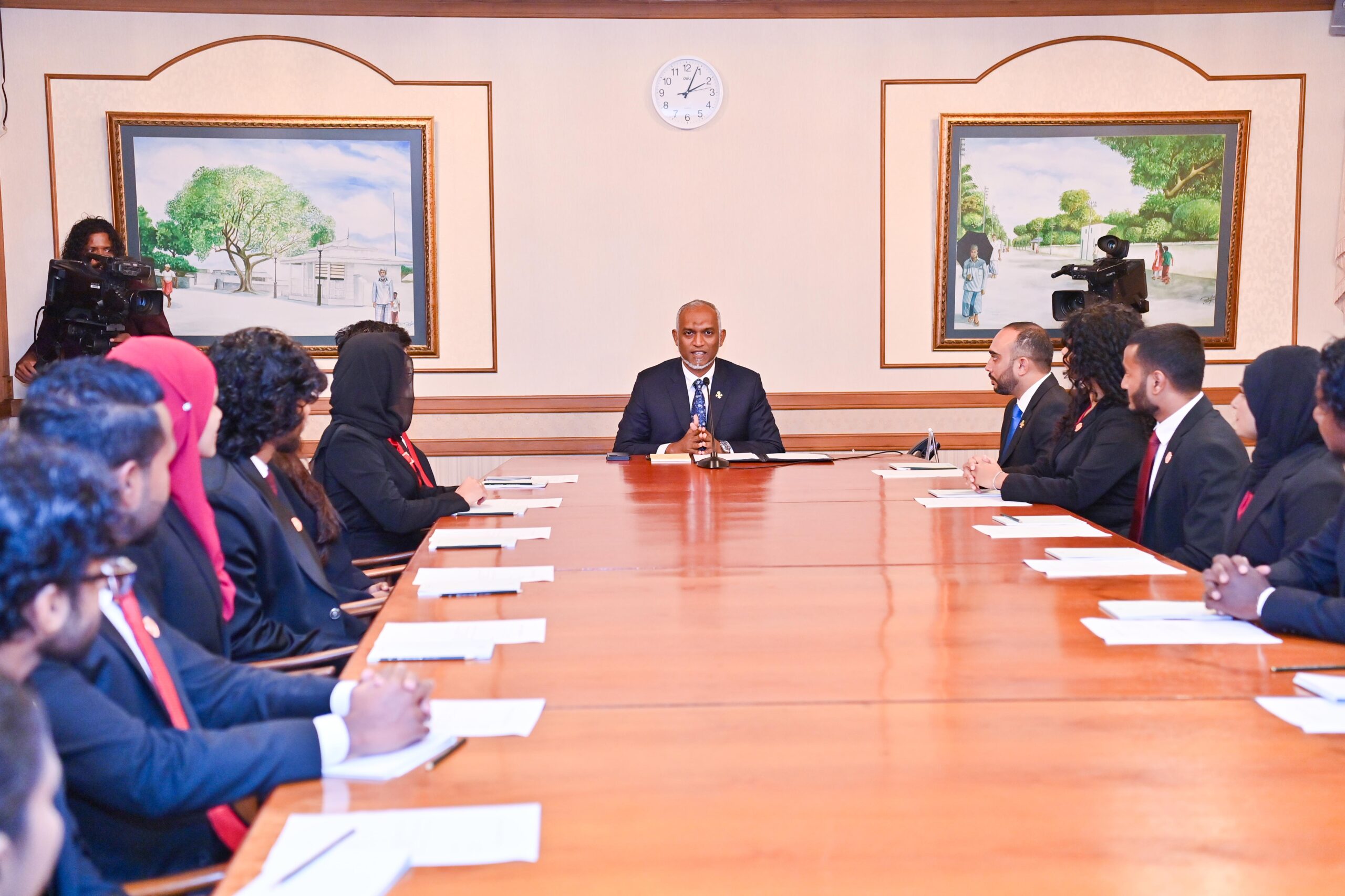 ދިވެހި ޒުވާނުންގެ ޤައުމީ ލަފާދޭ ކޮމިޓީގެ ފުރަތަމަ ބައްދަލުވުން ބާއްވައިފި
