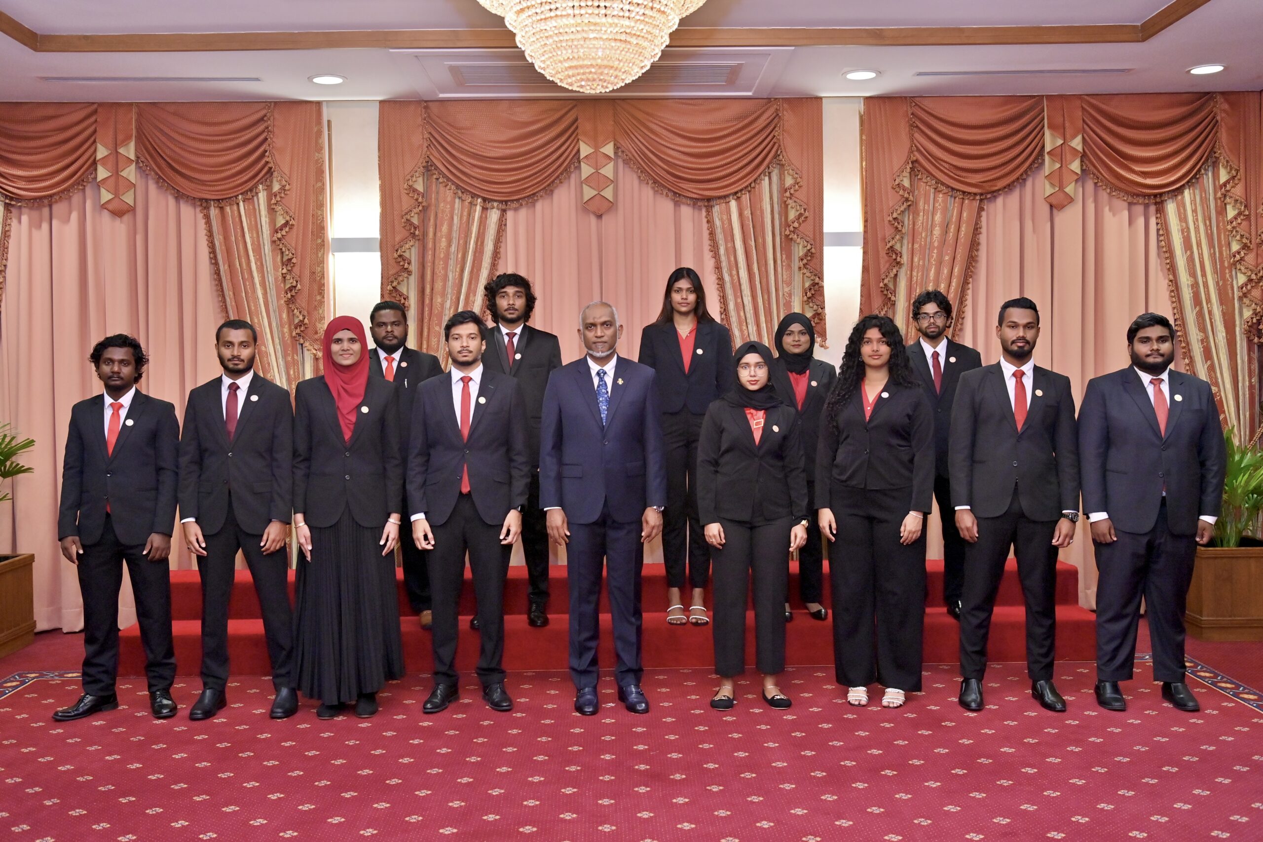 "ދިވެހި ޒުވާނުންގެ ޤައުމީ ލަފާދޭ ކޮމިޓީ" ރައީސުލް ޖުމްހޫރިއްޔާ އިފްތިތާހު ކޮސްދެއްވައިފި