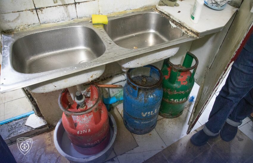 ފަސް ބިދޭސީއަކު އިމިގްރޭޝަންގެ ބެލުމުގެ ދަށަށް ގެންގޮސްފި