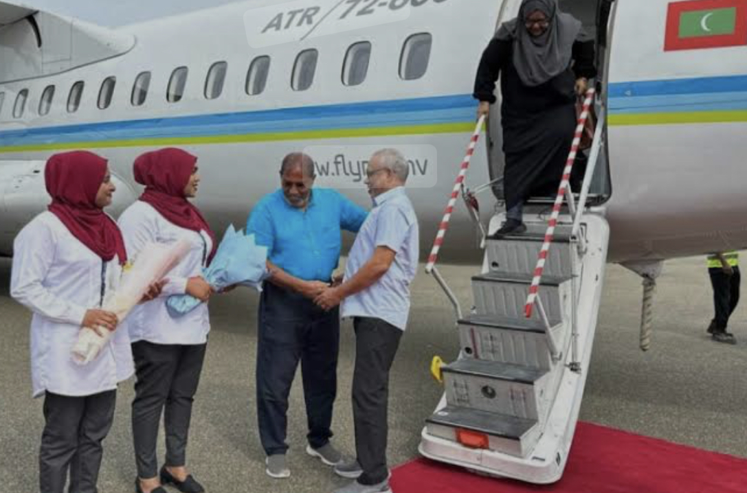 އަދުރޭގެ ދެބަފައިންނަށް ޔާމީންގެ ރައްދެއް، 2013ގައި އަދުރޭ ހުރީ ގާސިމާއެކު