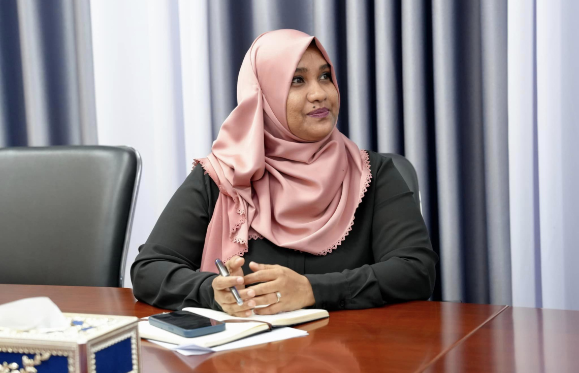 ސޯޝަލް މީޑިއާގައި މުވައްޒަފުންގެ ޕެޓިޝަން ވައިރަލްވުމުން އާތިކާގެ މައްސަލަ ތަހުގީގުކުރަނީ