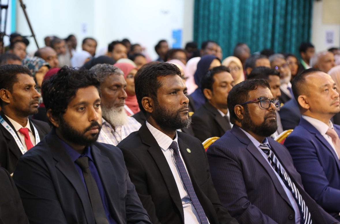 200 އަށް ވުރެ ގިނަ ބައިވެރިންނާ އެކު އައިސީއައިއޭ ފަށައިފި