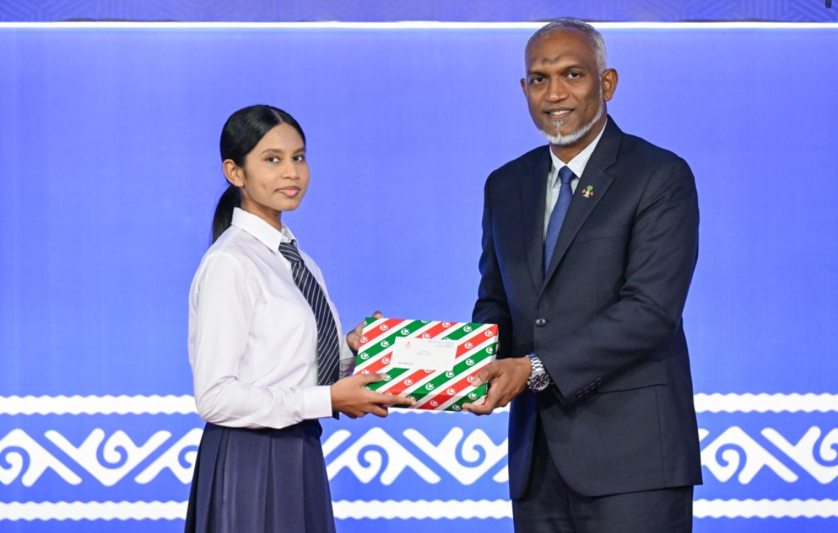 މަތީ އަރުތަވެރިންގެ އިނާމް 441 ދަރިވަރަކަށް ދީފި