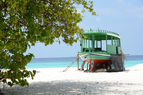 ރަށްފުށުގެ ދިރިއުޅުން ކިތަންމެހާވެސް ހިތްފަސޭހައެވެ. އެހެނަސް ރަށުގައި ދިރިއުޅޭނީ ކިހިނަކުން ހެއްޔެވެ