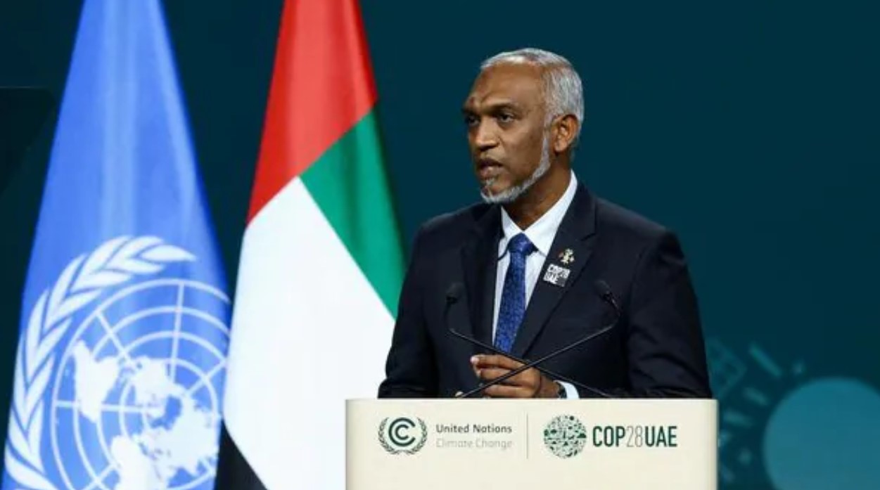 އދ ގެ ސަލާމަތީ މަޖިލީހުގައި ފުރަތަމަ ފަހަރަށް ރާއްޖޭގެ ރައީސްއަކު ތަޤުރީރުކުރައްވަނީ