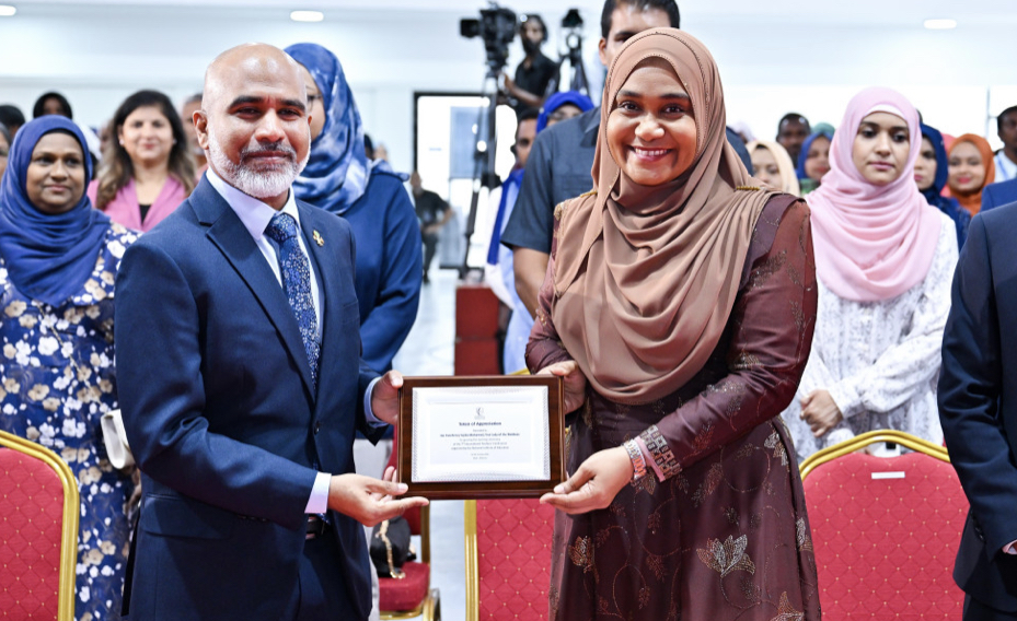 ހުރިހާ ކުދިން ބައިވެރިވާ ތައުލީމީ ނިޒާމެއް މުހިއްމު: މެޑަމް ސާޖިދާ