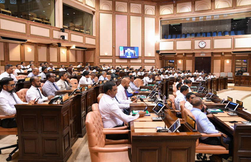 ޓީޖީއެސްޓީ ބޮޑުކުރާ ބިލު މުޅި މަޖިލީހުގެ ކޮމިޓީއަށް