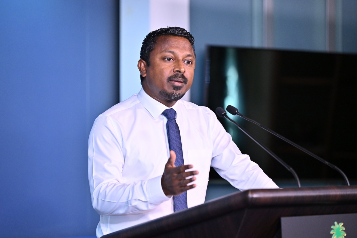ރިޔާސީ ދައުރު ފަށާ ދުވަހަކީ ނޮވެމްބަރ 11 ކަމަށް ގާނޫނު އަސާސީގައި ކަނޑައަޅަނީ
