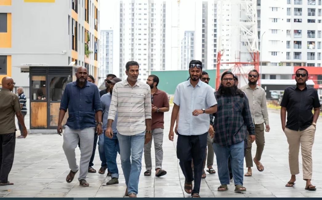 ވިއްސާރަވުމުން ހިޔާ ޓަވަރުތަކުގައި ފެންބޮޑުވާ މައްސަލަ ހައްލު ކުރެއްވުމަށް ފަޒުލް ހިޔާ ޓަވަރުތަކަށް ޒިޔާރަތްކުރައްވައިފި