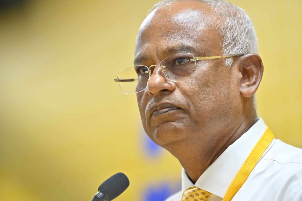 ލާމަރުކަޒީ ނިޒާމު ހަލާކުކުރާ ކަމަށް ރައީސް ސޯލިހު ތުހުމަތު ކުރައްވައިފި
