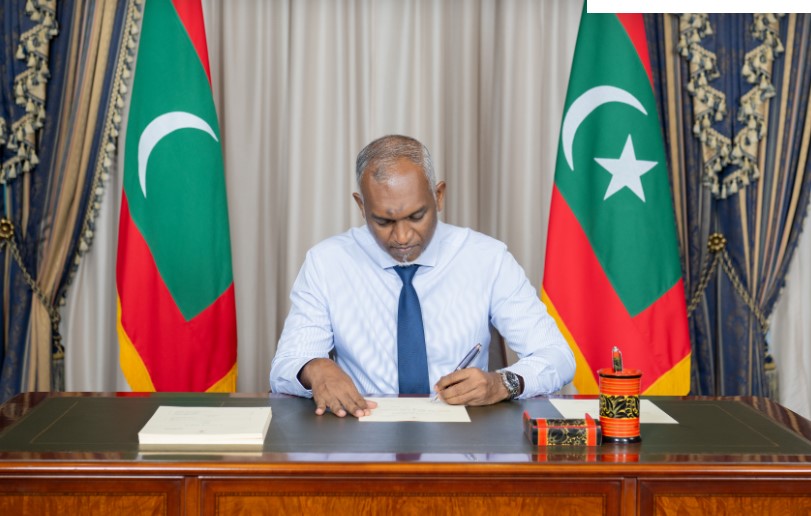 ސިނގިރެޓާއި ބިޑީގެ އިމްޕޯޓް ޑިއުޓީ ބޮަޑުކުރަނީ