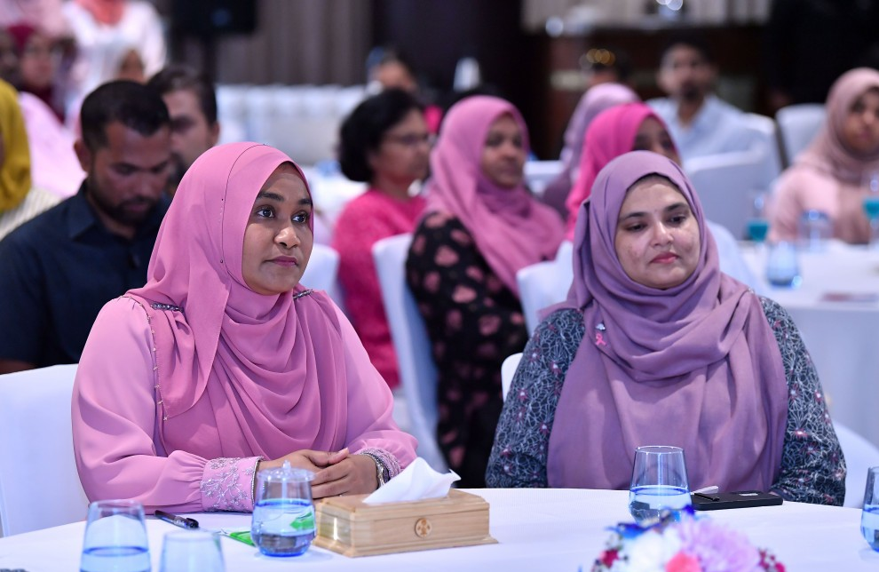 40 އަހަރުން މަތީގެ އަންހެނުން އުރަމަތީގެ ކެންސަރ ސްކްރީނިން ގަވާއިދުން ހެދުމަށް މެޑަމް ސާޖިދާ އެދިވަޑައިގެންފި