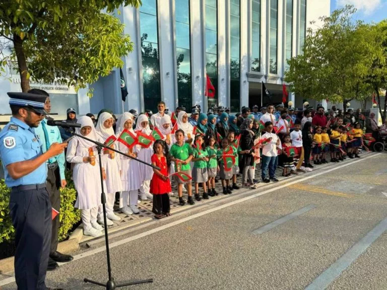 ޝަހީދުންގެ ޝަރަފުގައި ދިދަ ވިހުރުވާލައިފި