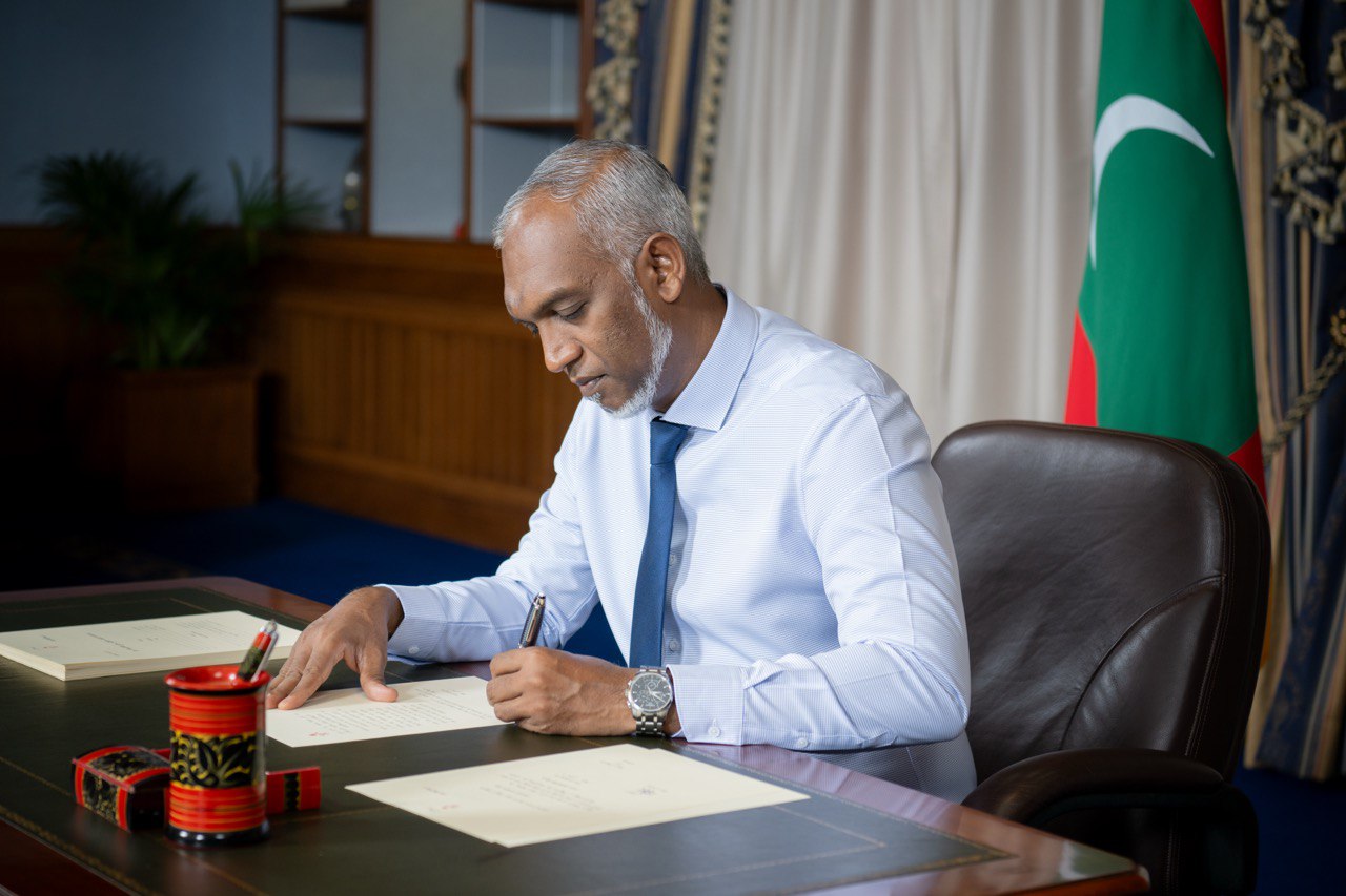ތިން ޓެކްސްއެއް ބޮޑުކުރާ ބިލުތައް ތަސްދީގުކުރައްވައިފި