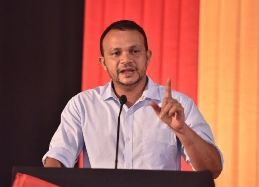 ގާނޫނުއަސާސީއަށްގެނައި މެމްބަރުކަމުން ވަކިކުރެވޭ އިސްލާހު ބާތިލުކުރަން ސްޕްރީމް ކޯޓަށް ހުށަހަޅައިފި