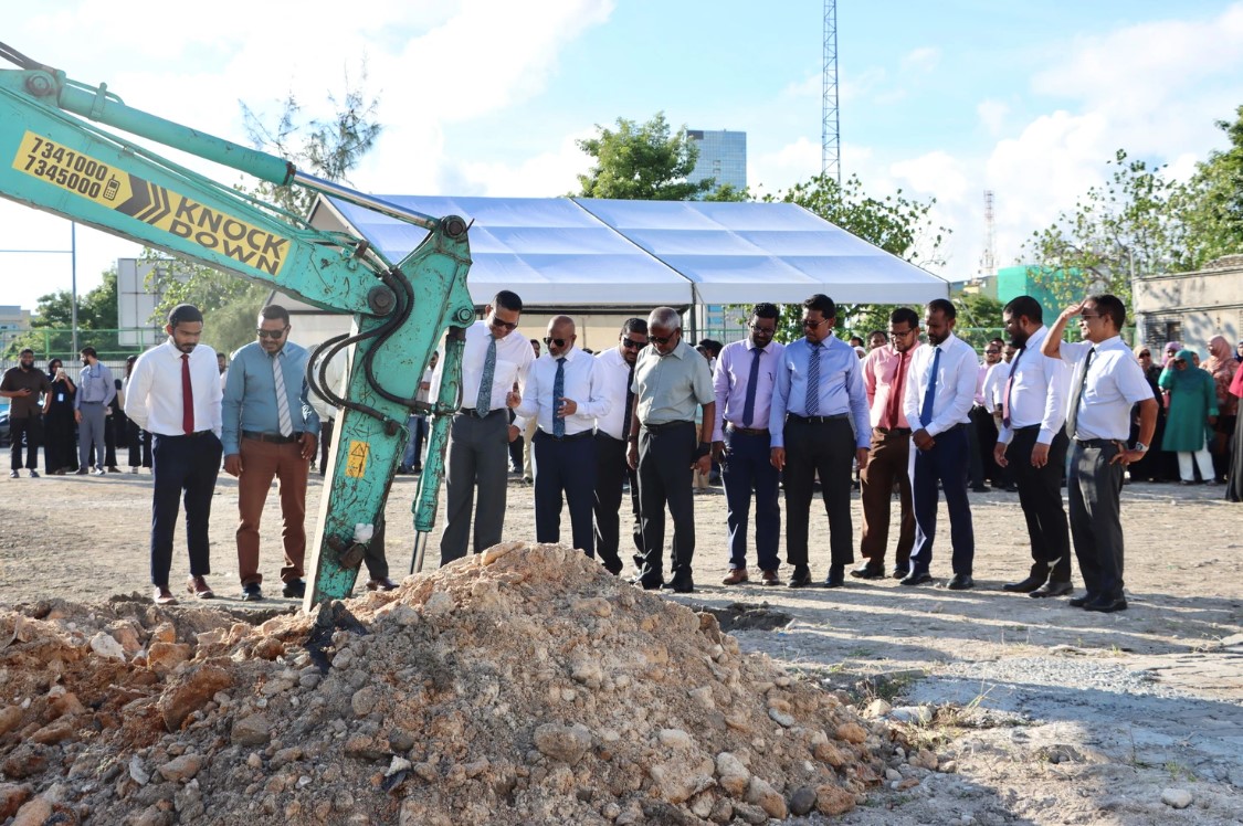 އަރަބިއްޔާ ސްކޫލުގެ އައު އިމާރާތުގެ އަމަލީ މަސައްކަތް ފަށައިފި