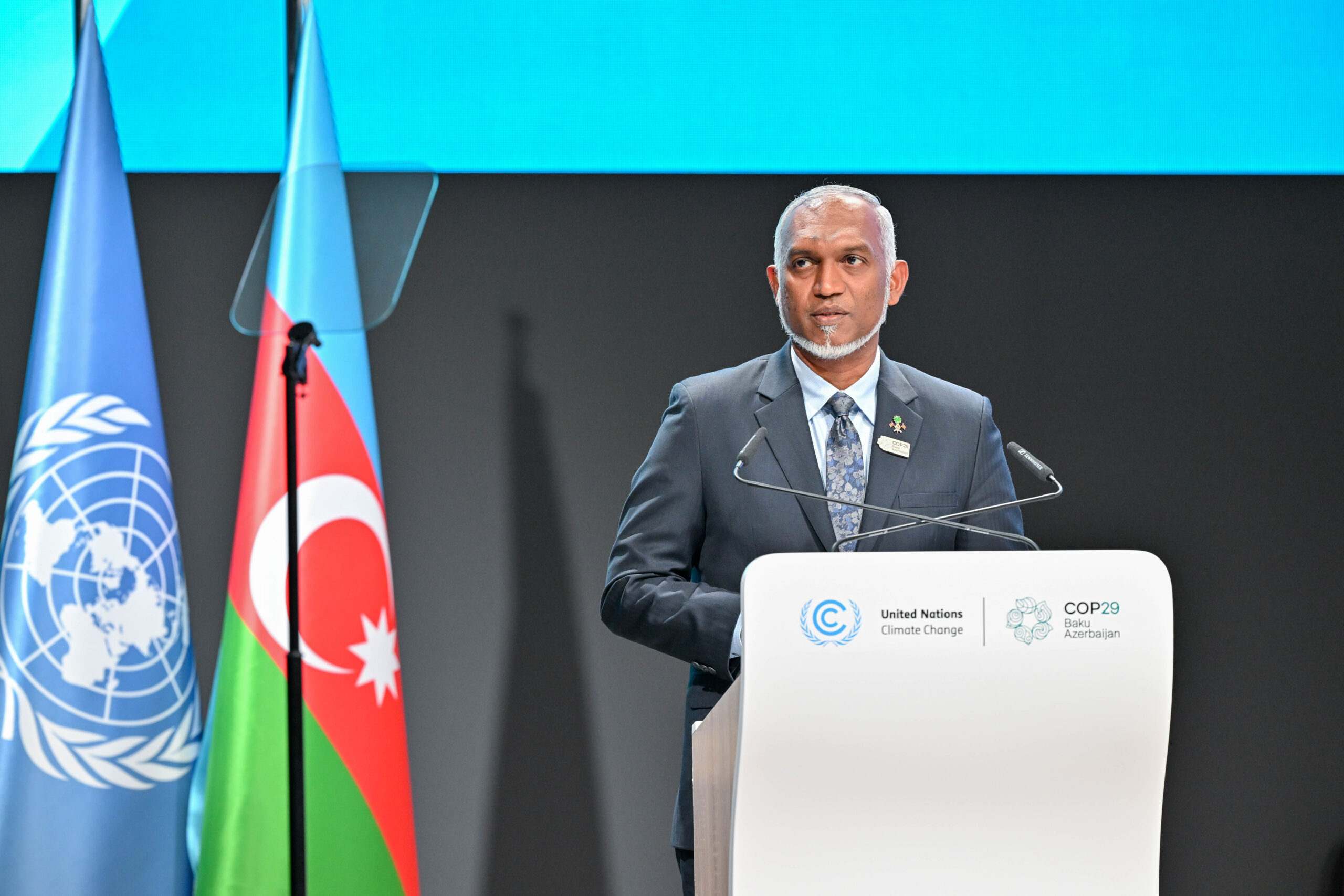 މާލީ އެހީ ދިނުމުގައި މޫސުމަށް އަންނަ ނޭދޭވޭ ބަދަލުތަކުން ކުރާ އަސަރު ކުޑަކުރުމަށް އިސްކަންދެއްވުމަށް ދުނިޔޭގެ ޤައުމުތަކުގެ ވެރިންގެ ކިބައިން ރައީސް ޑރ.މުއިއްޒު އެދިވަޑައިގެންފި