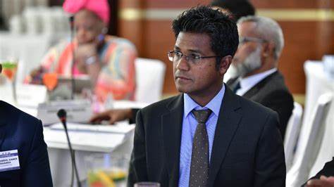 ގާނޫނު އަސާސީއަށް އިސްލާހު ގެނައުމުގެ ކުރިން ރައްޔިތުންގެ ހިޔާލު ހޯދުމަށް ގޮވާލައި ބާކައުންސިލްގެ ސިޓީއެއް ރައްޔިތުންގެ މަޖިލީހަށް