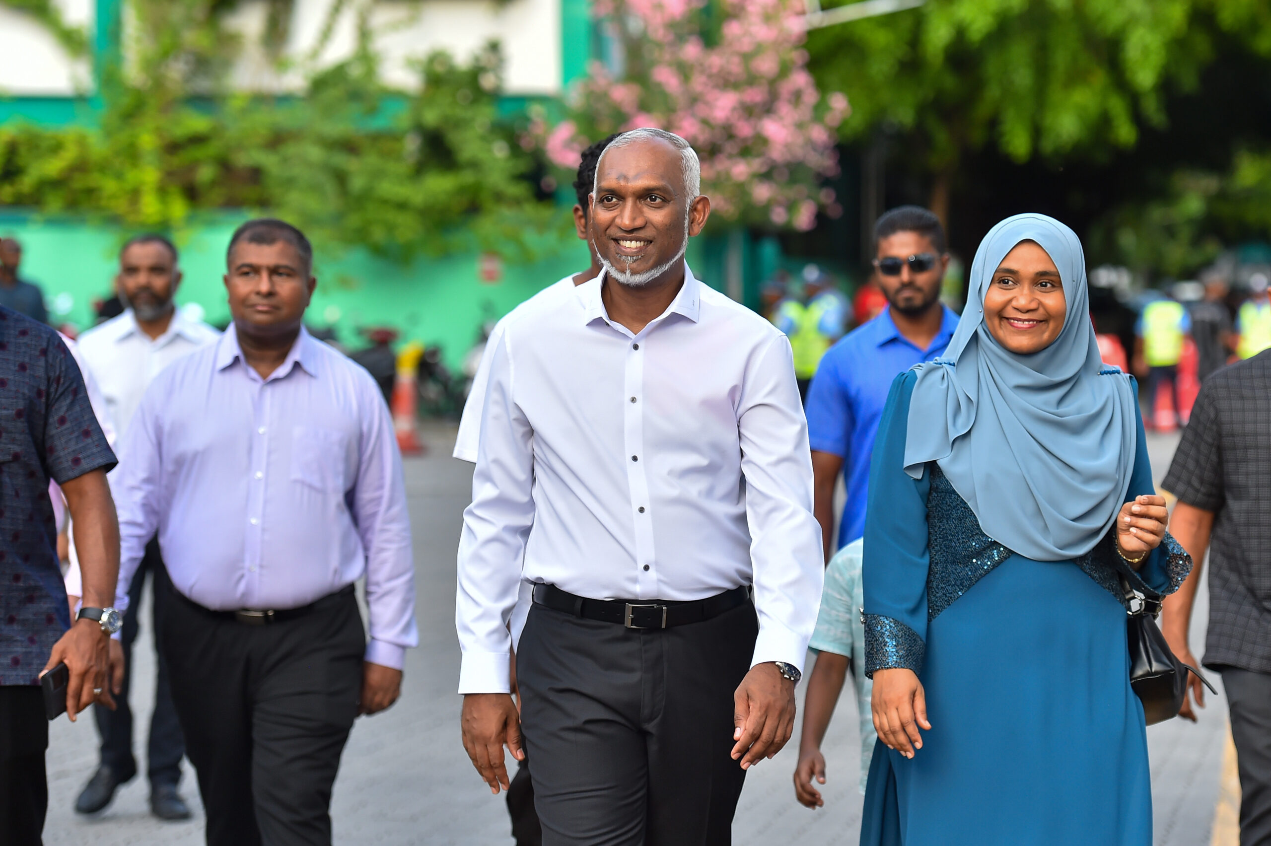 ނުރަސްމީ ދަތުރެއްގައި ރައީސް ޑރ.މުއިއްޒު އިނގިރޭސިވިލާތައް ފުރާވައިގަންނަވައިފި