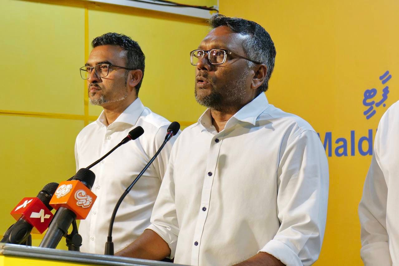 ޤާނޫނާ އެއްގޮތަށް ޚަރަކާތް ހިންގަން އިލެކްޝަންސް ކޮމިޝަނުން އެމްޑީޕީ އަށް އަންގައިފި