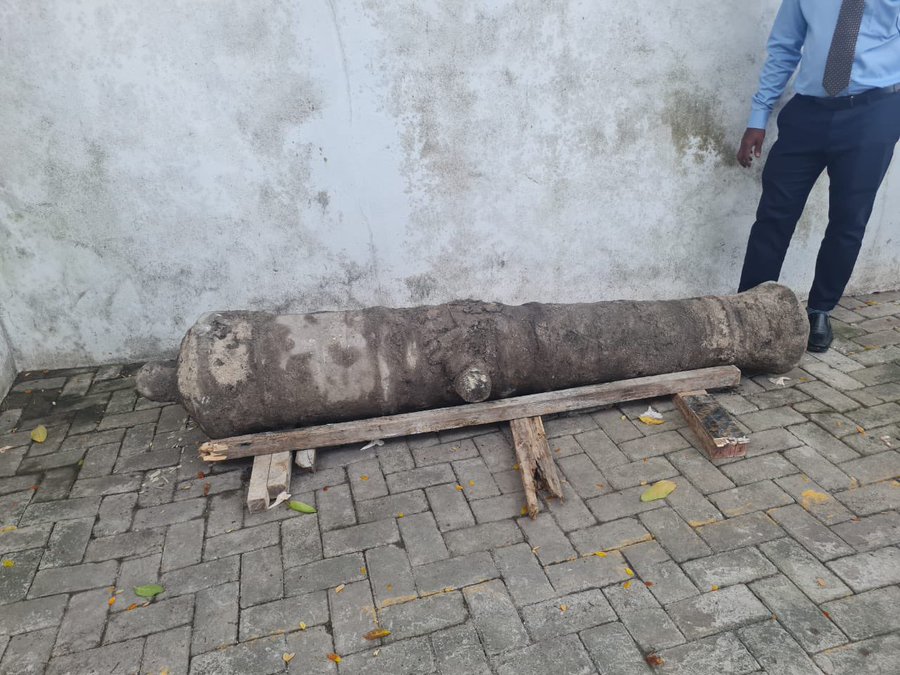 ޗާންދަނީމަގު ކުރީގެ ހަބީބުބޭންކު ހުރި ތަނުގައި އިމާރާތެއް އަޅަން ކޮންނަމުންދަނިކޮށް ބޮޑުބަޑިއެއް ފެނިއްޖެ