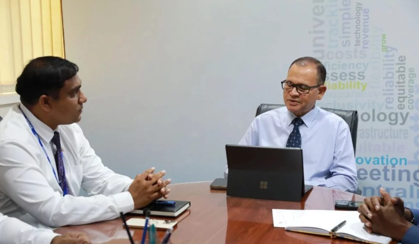 ކަަރަންޓުގެ މައްސަލައަށް ހައްލު ހޯދުމަށް އާދަމް ޝަރީފް ފެނެކަ އެމްޑީއާ ބައްދަލުކުރައްވައިފި