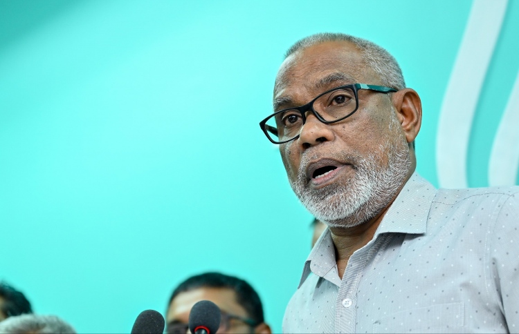 އަދުރޭ ވިދާޅުވަނީ ފައިސަލް ވަޒީރުކަމުން ވަކިކުރަން ޖެހޭ އެއްވެސް ސަބަބެއް ނެތް ކަމަށް