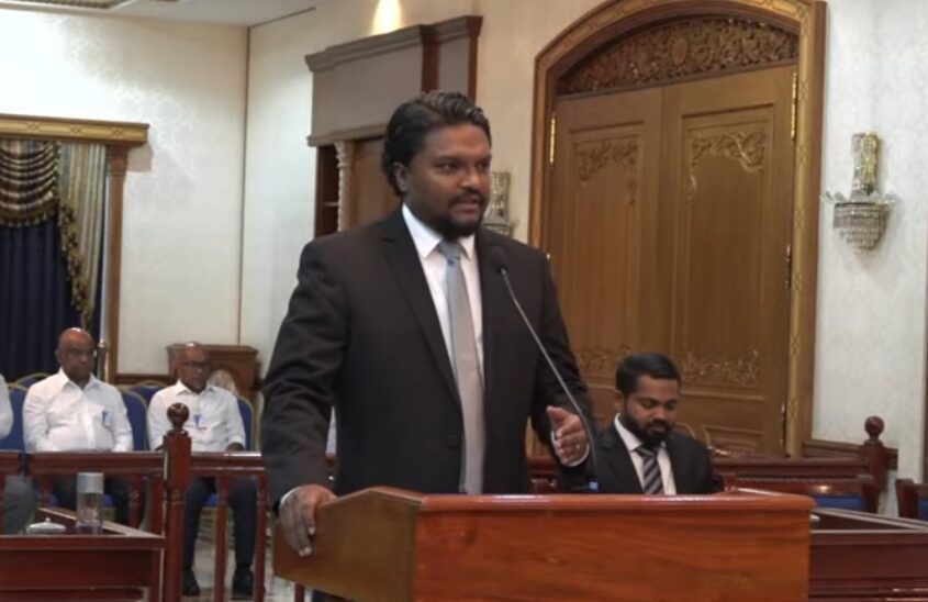 އެމްޑީޕީން ބުނަނީ ގާނޫނު އަސާސީއަށް ގެނައި އިސްލާހުން ރައްޔިތުންގެ ބާރު ގެއްލޭ ކަމަށް