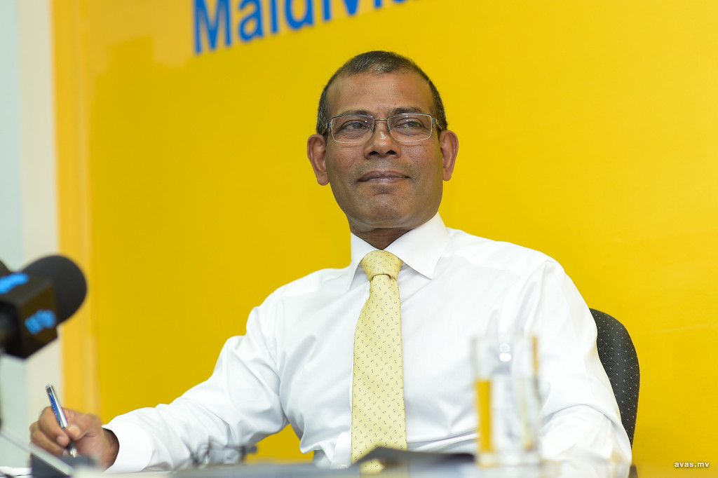 ްޤާނޫނު އަސާސީ އިސްލާހު ކުރެވޭނީ މަޖިލީހަށް އެކަމަކު ޤާނޫނު އަސާސީ ބަދަލު ކުރެވޭނީ ރައްޔިތުންގެ ފެންނަ ނުފެންނަ ވޯޓަކުން: ރައީސް ނަޝީދު