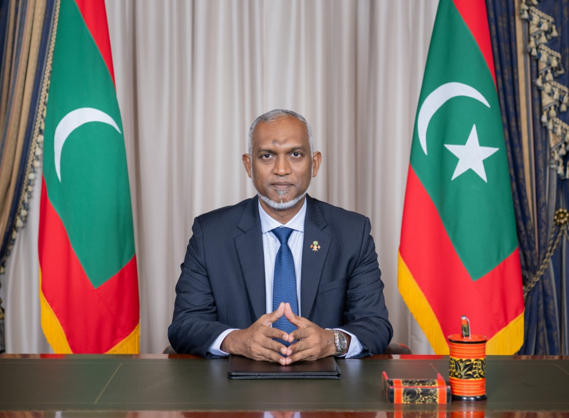 ކޮމަންވެލްތު ޗާޓަރުން ލާޒިމުކުރާ ޑިމޮކްރަސީގެ އަސާސްތައް މަތީގައި ސާބިތުވެ ހުންނަވާނޭ ކަމުގެ ޔަޤީންކަން ރައީސް ޑރ.މުއިއްޒު އަރުވައިފި