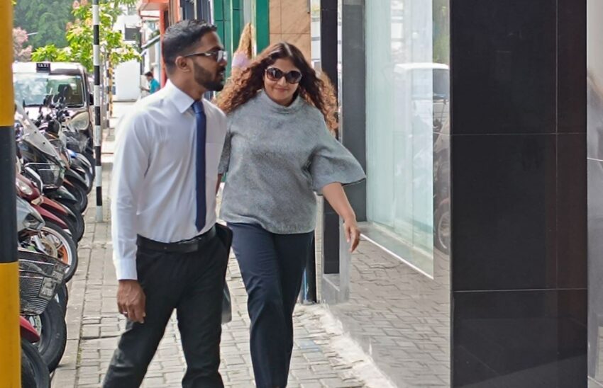 އަޒްމިރަލްދާއަށް ކުރާ ތުހުމަތުތައް އޭނާ ދޮގުކޮށްފި