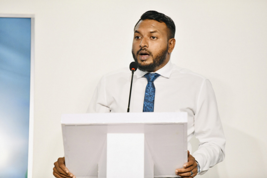 މިނިސްޓަރު ފެންވަރުގައި ނަރީޝް ޔޫތު މިނިސްޓްރީއަށް