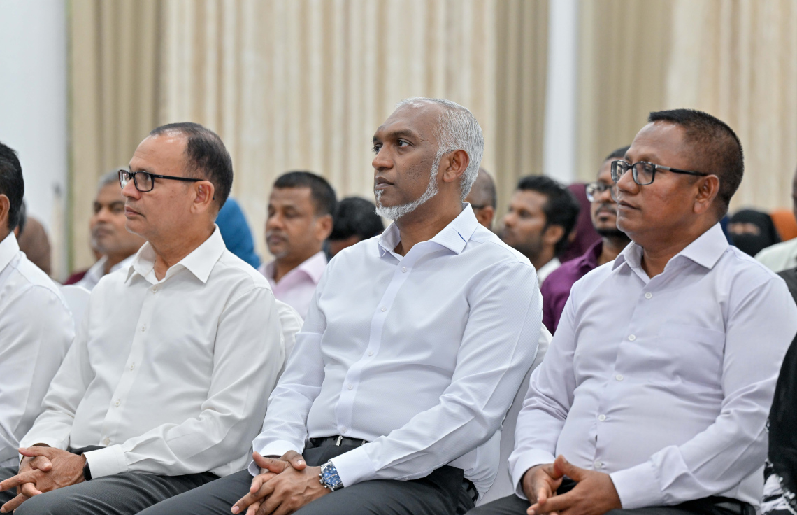 ރައްޔިތުންގެ ހިޔާލާ އެކު އުކުޅަހު ކައުންސިލުން ހަދާފައި އޮތް ލޭންޑް ޔޫސް ޕްލޭން ރައީސް މުއިއްޒު ބޭނުންވާ ގޮތަށް ބަދަލުކުރާނެ ކަމަށް ވިދާޅުވެއްޖެ