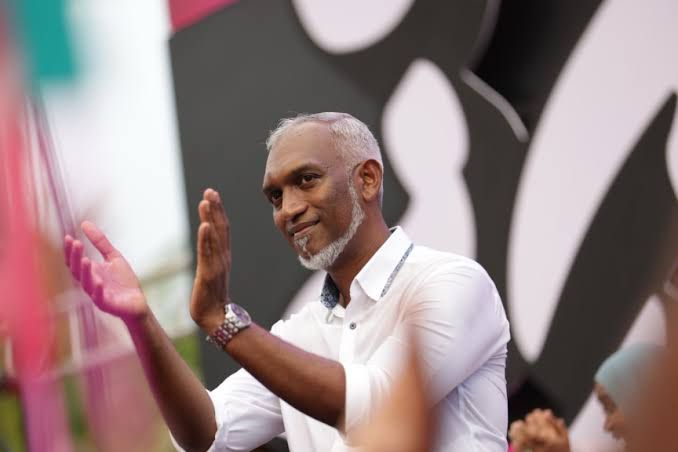 120 ފޮލޯވަރސް ތިބި އެކްސް އެކައުންޓަކުން ރައީސް މުއިއްޒުއަށް 62 އިންސައްތަ ތާއިދު އޮތް ކަމަށް ބުނެފި