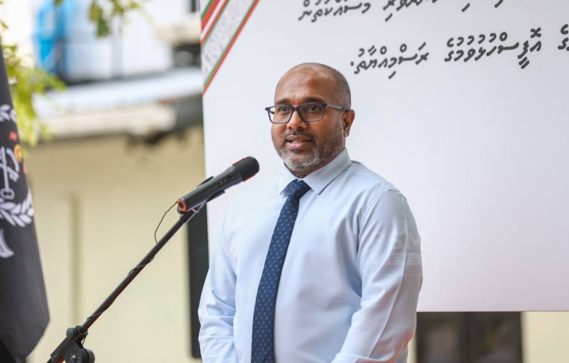 އަމިއްލަ ކޮންސްޓްރަކްޝަން ކުންފުނިތައް ހަދައި ވިޔަފާރި ކުރެވޭ ފެންވަރަށް ޤައިދީން ތަމްރީނު ކުރަން ހޯމް މިނިސްޓަރ ގޮވާލައިފި
